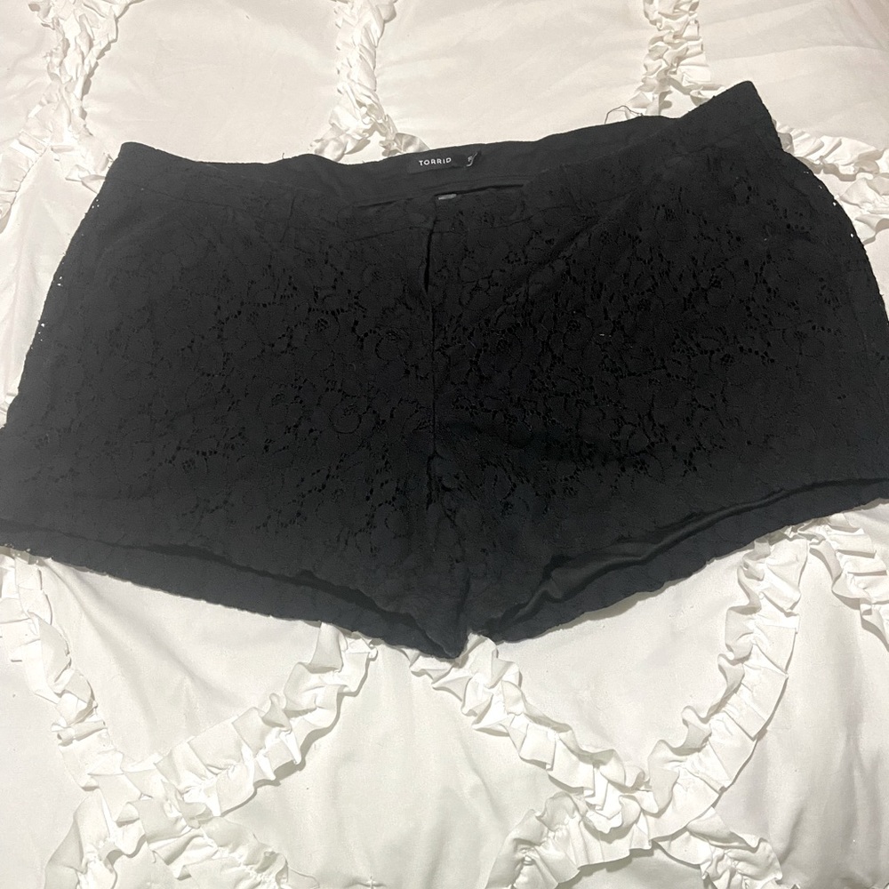 Torrid lace shorts